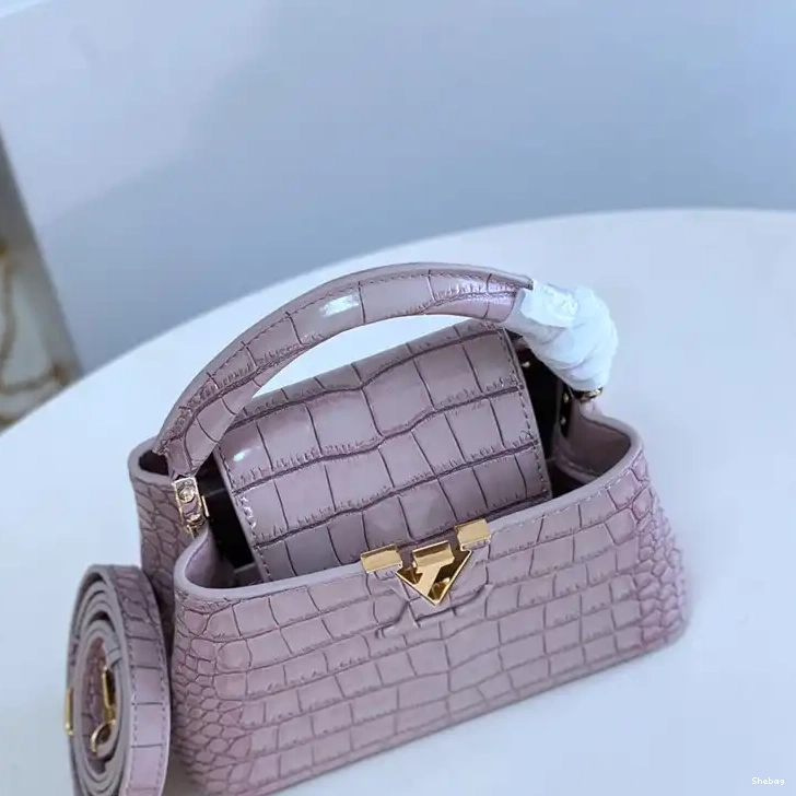 LV 2210YA0132 Bag 0502